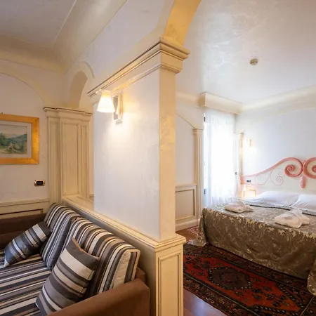 Colomba D'oro Hotell 4*