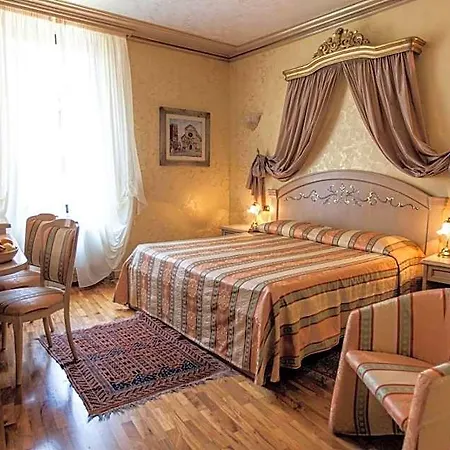 Szálloda Colomba D'oro