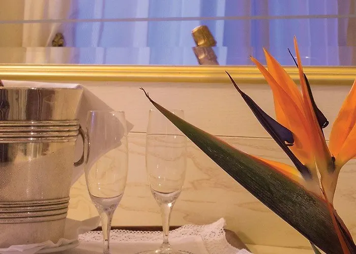 克伦巴德欧若酒店